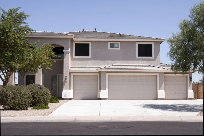 Spacious Garage Design
